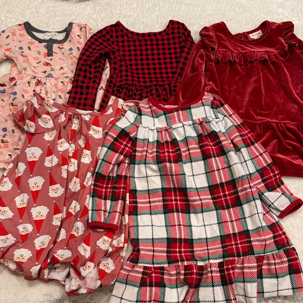 Toddler Girl’s 2T Holiday Bundle of (5)🎅